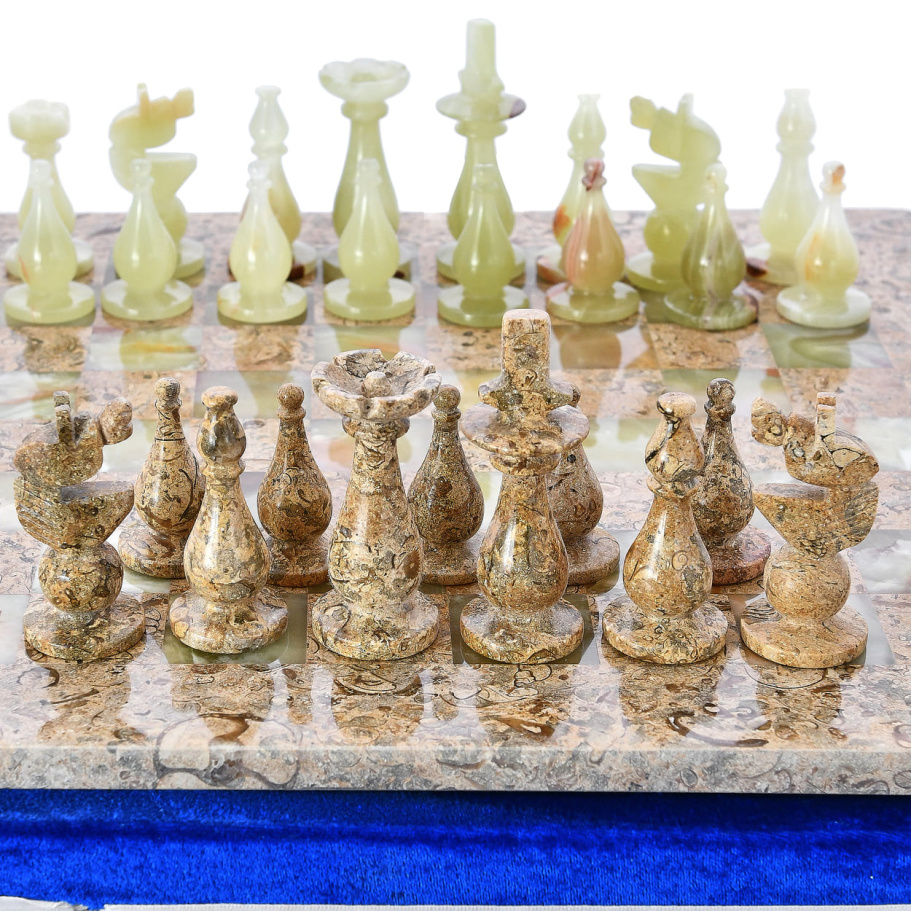 Шахматы каменные "Триада" оникс и ракушечник 40 купить в Санкт-Петербурге
