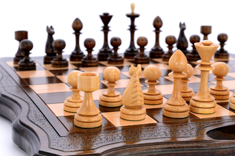 Шахматы + нарды резные "Defent" 50, Harutyunyan купить в Санкт-Петербурге