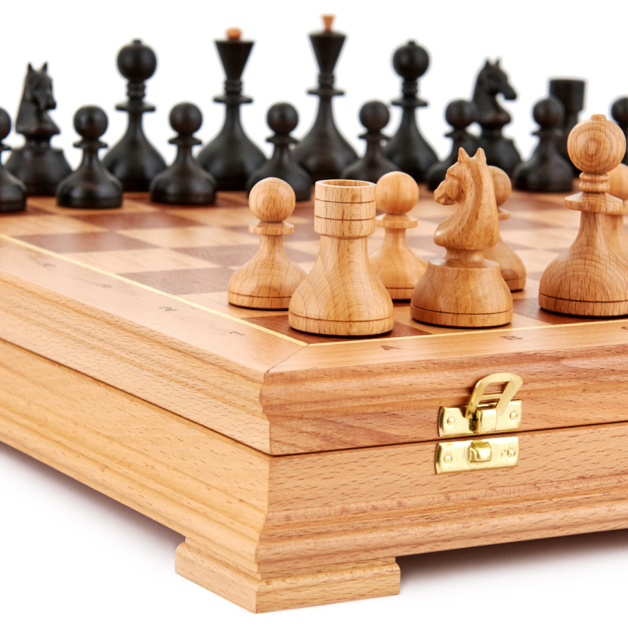 Шахматы в ларце "Авангард" бук купить в Санкт-Петербурге